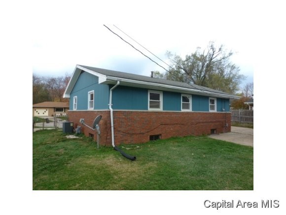 2043 Randall Court Springfield, IL 62703 - Photo 3 of 7