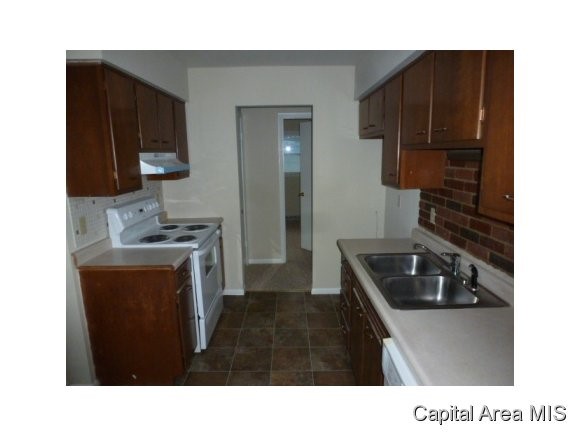 2043 Randall Court Springfield, IL 62703 - Photo 4 of 7