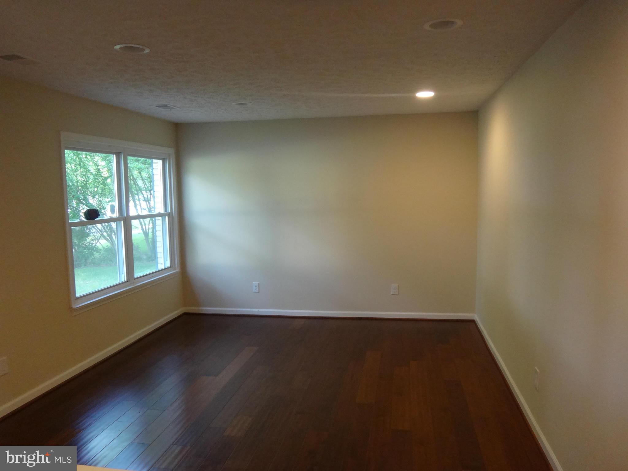1126 Hamlin Road Waldorf, MD 20602 - Photo 11 of 30 Family Room