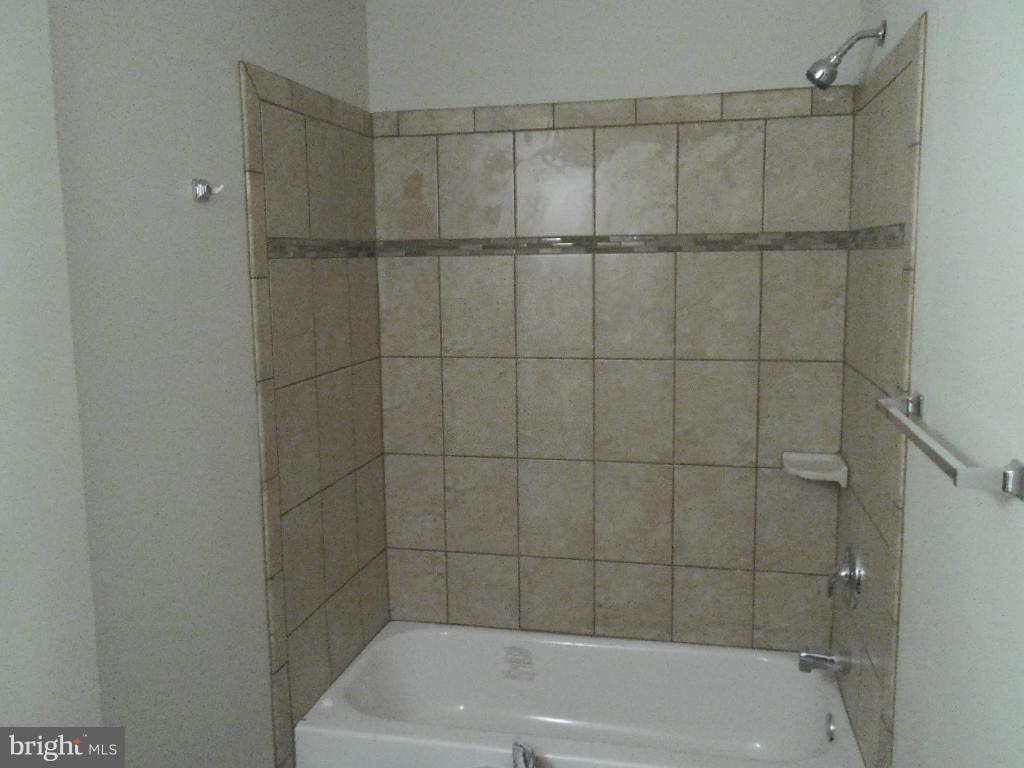 1126 Hamlin Road Waldorf, MD 20602 - Photo 19 of 30 Bath #2