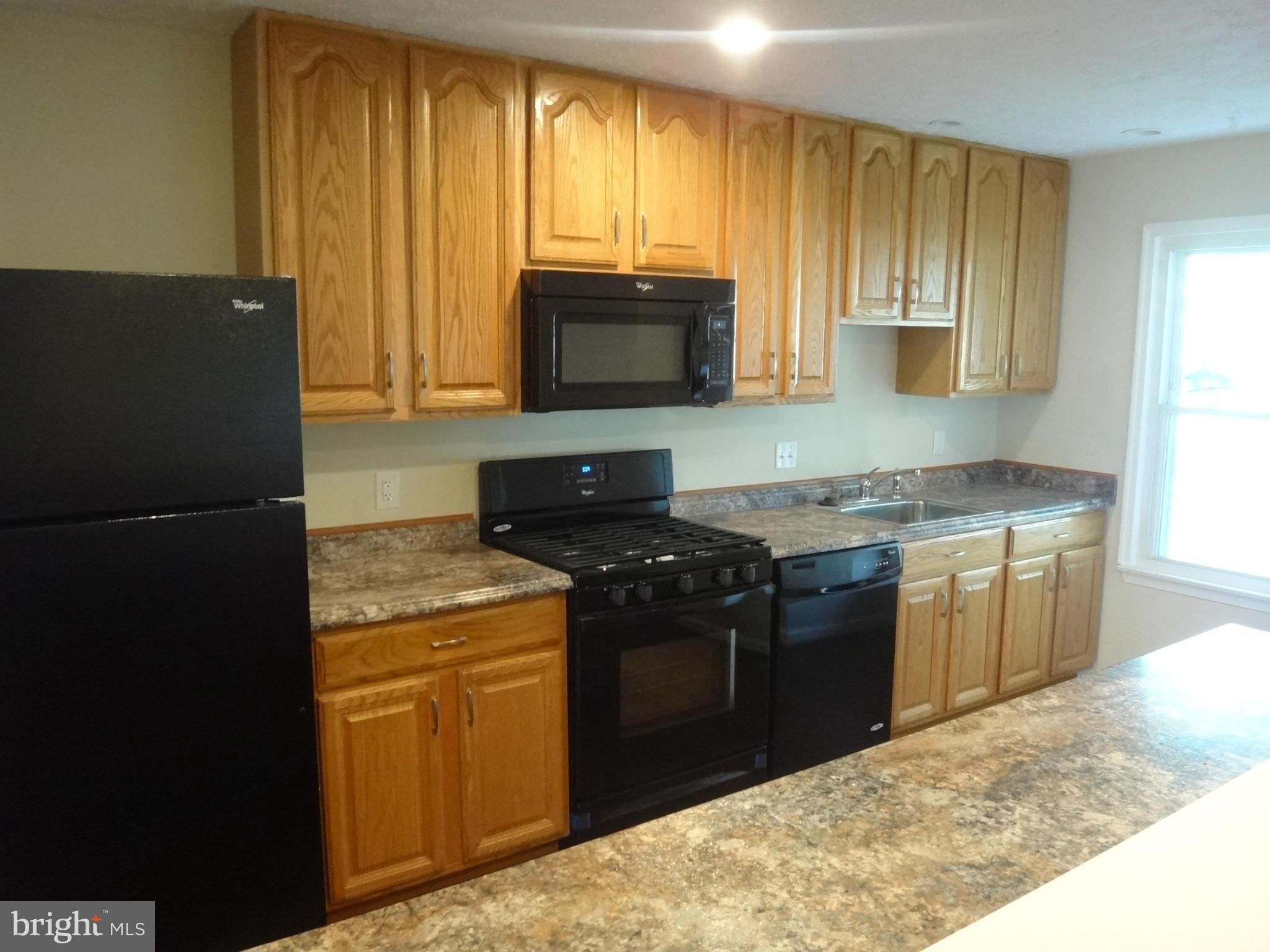 1126 Hamlin Road Waldorf, MD 20602 - Photo 8 of 30 Kitchen