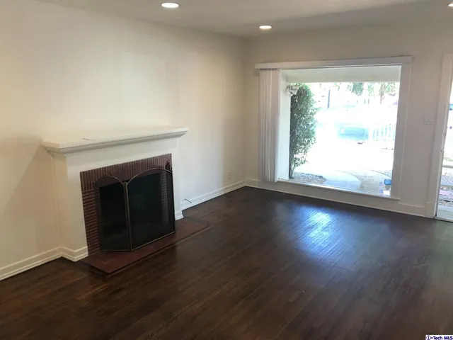 $2,800 | 2345 North Catalina Street, Burbank, CA 91504