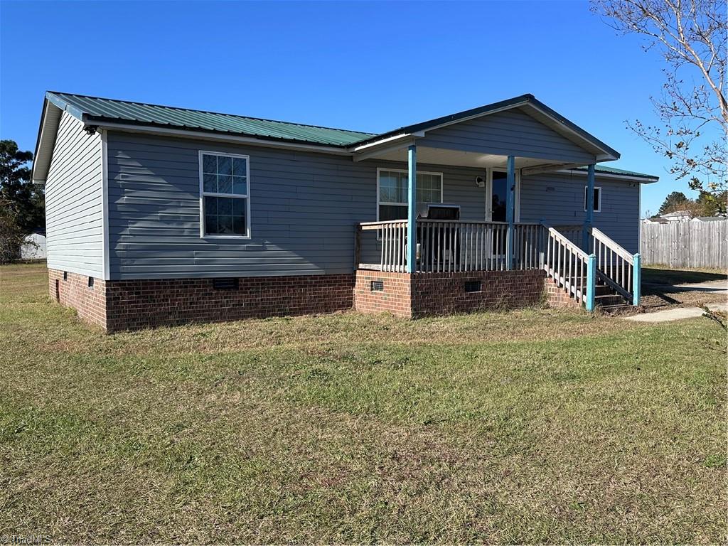 275 Independence Way Cameron, NC 28326 - Photo 2 of 16