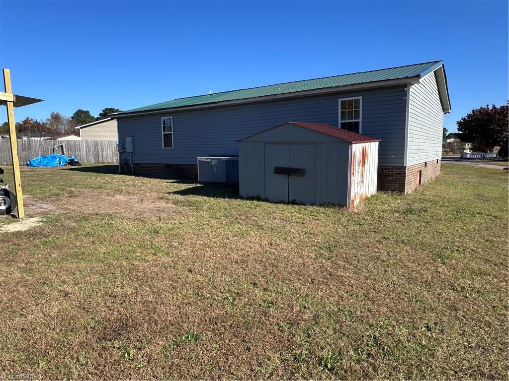 275 Independence Way Cameron, NC 28326 - Photo 4 of 16