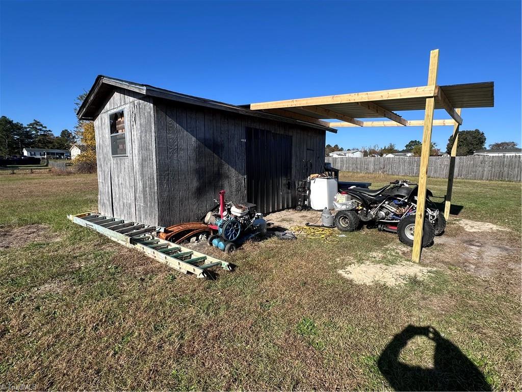 275 Independence Way Cameron, NC 28326 - Photo 5 of 16