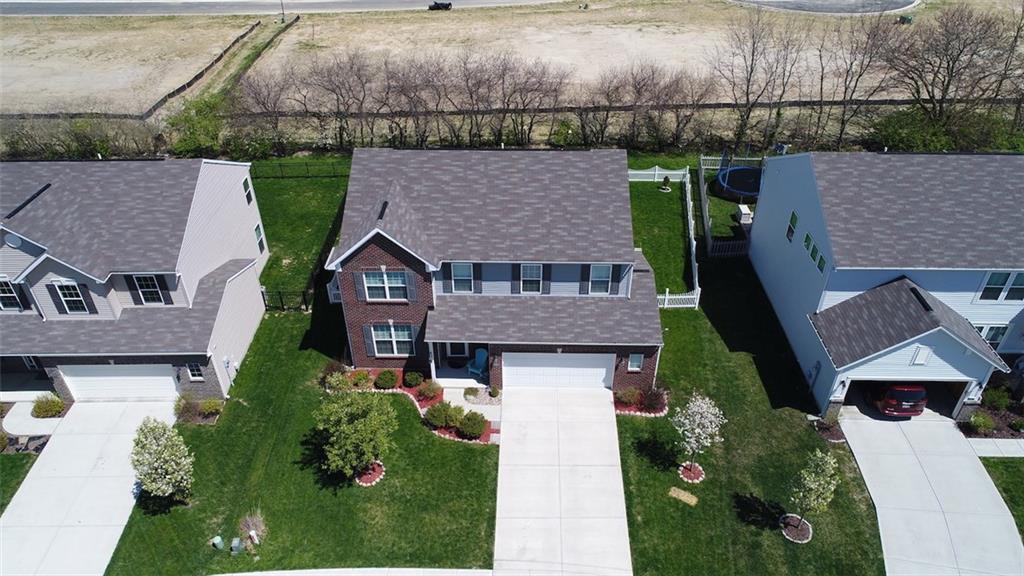 2733 Night Hawk Road Greenwood, IN 46143 - Photo 2 of 24 Gallery Image 2