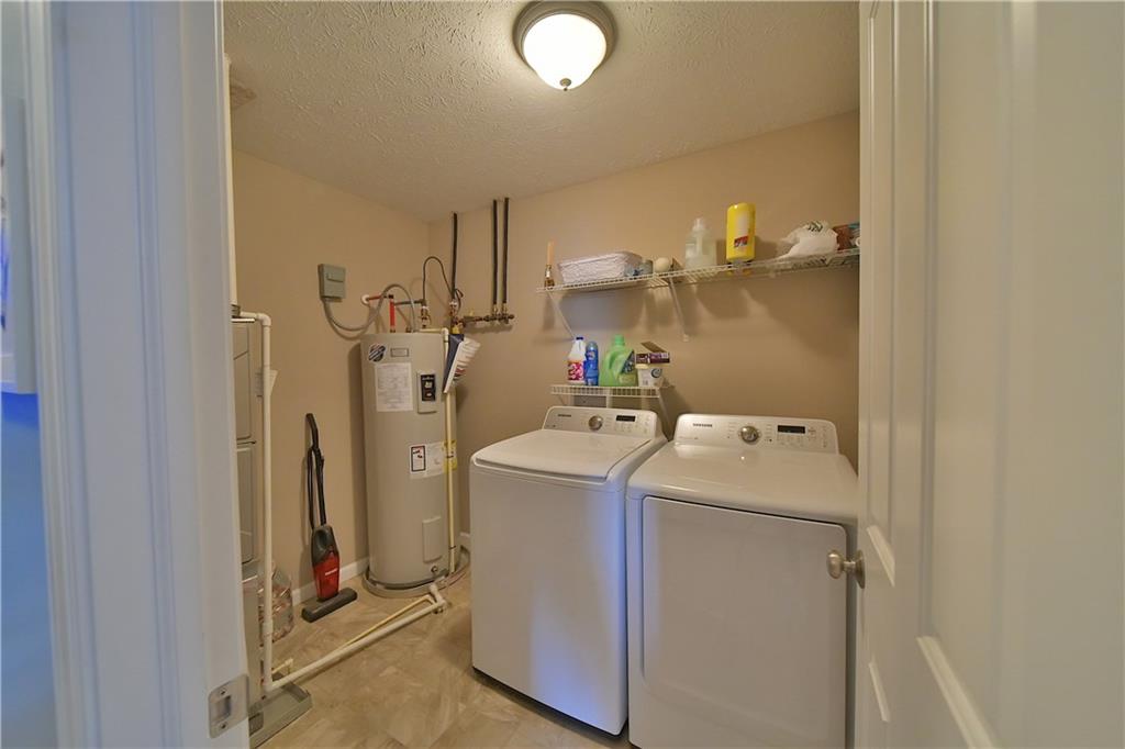 2733 Night Hawk Road Greenwood, IN 46143 - Photo 12 of 24 Gallery Image 12