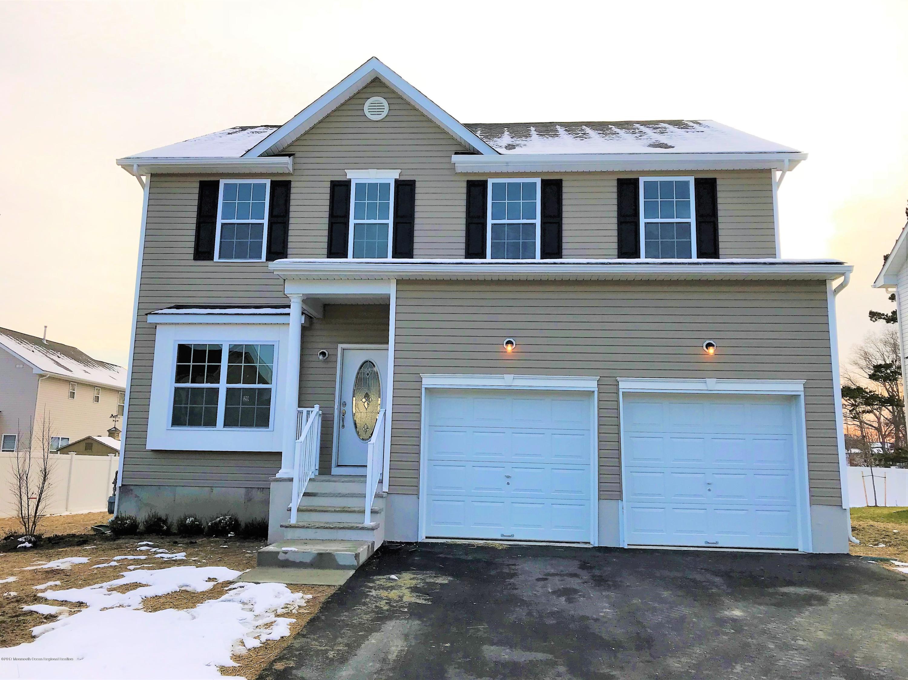 29 Bridle Path Bayville, NJ 08721 - Photo 1 of 54 Front