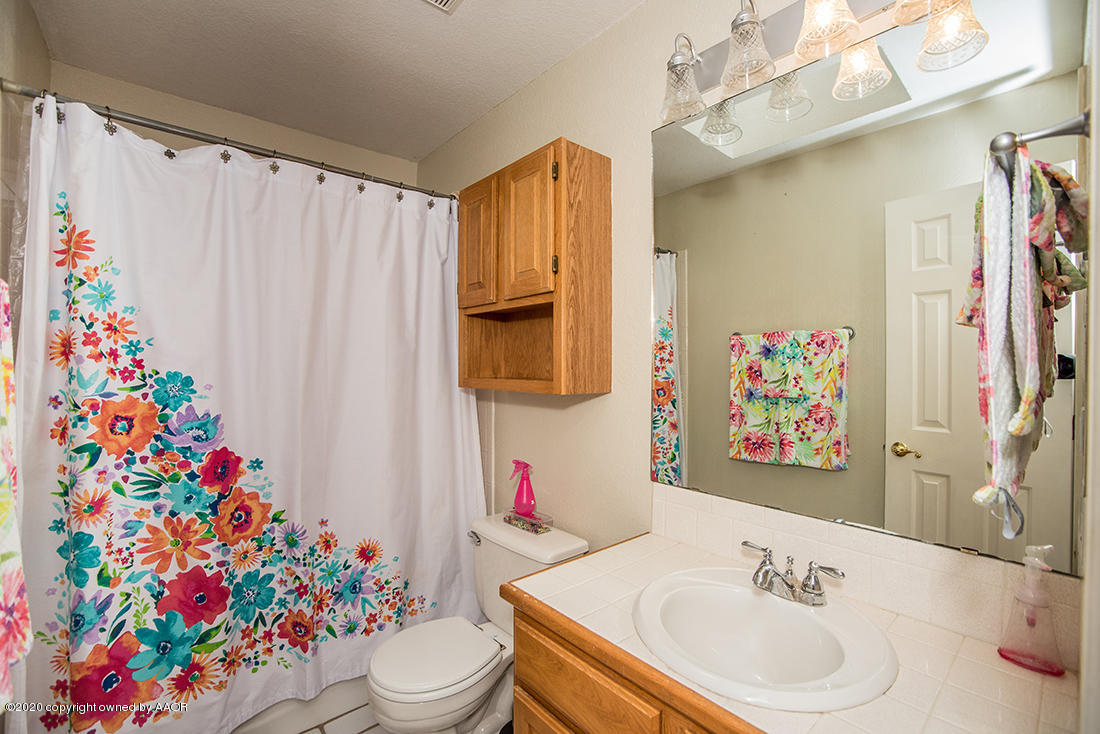 7214 Alpine Lane Amarillo, TX 79109 - Photo 11 of 25 JKS_2882