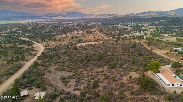 $57,000 | 17455 Thunder Ridge Drive, Unit 93, Peeples Valley, AZ 86332