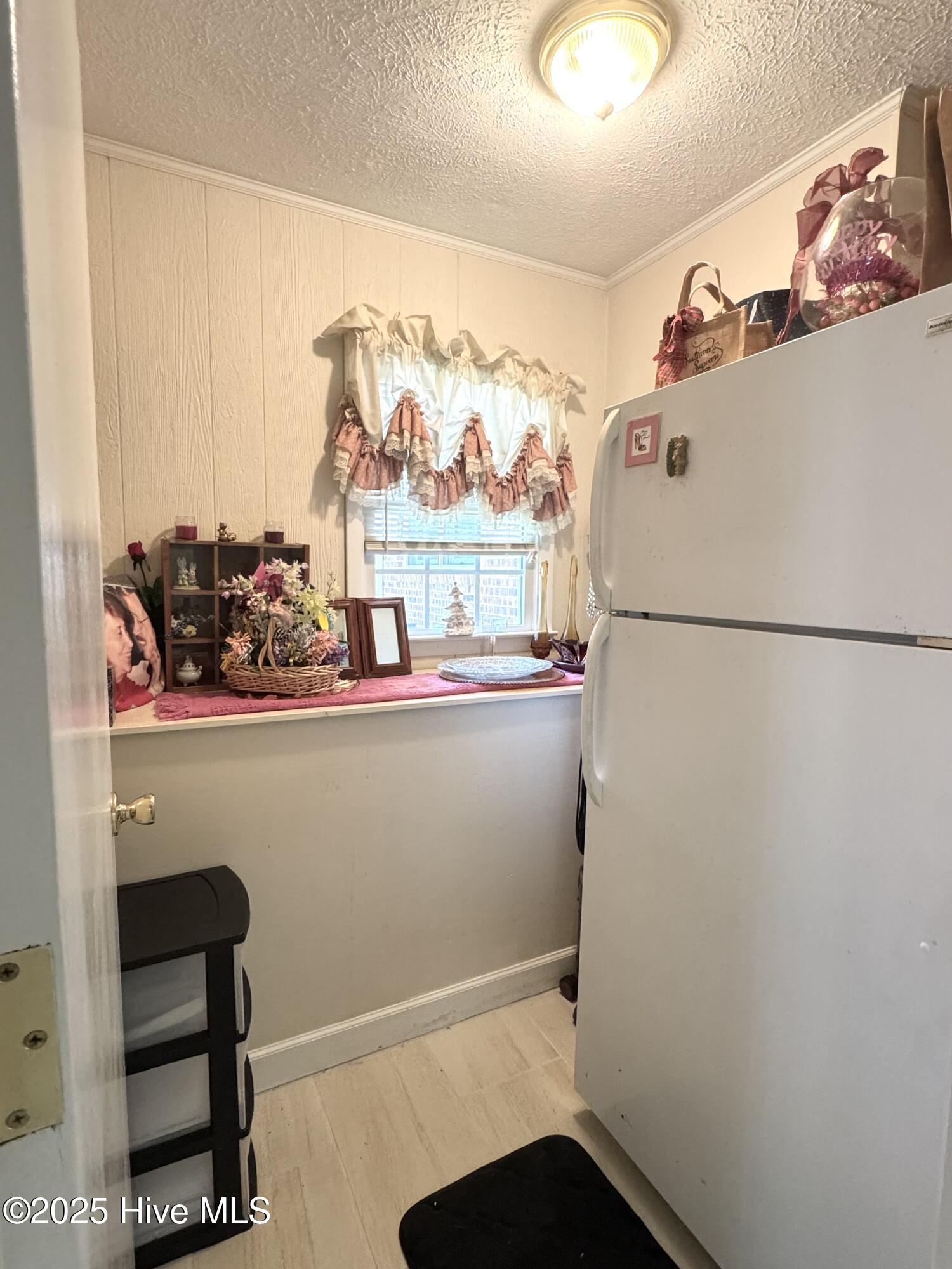 136 Brown Maultsby Road Whiteville, NC 28472 - Photo 19 of 25 Side Room off of Great Room