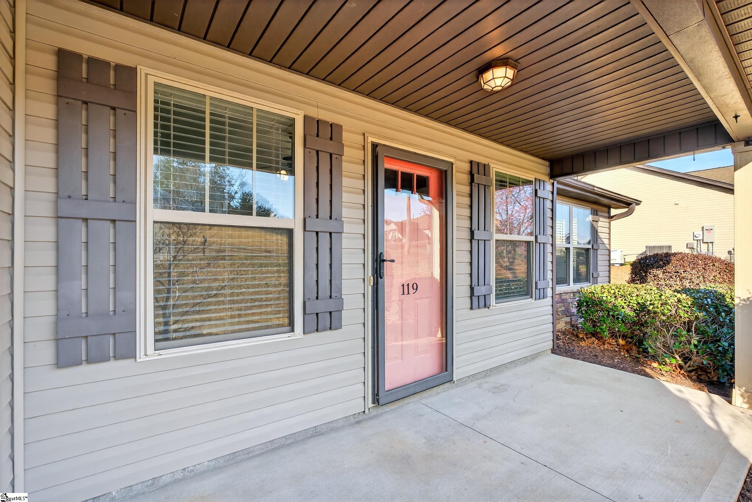 119 Autumn Hill Road Greer, SC 29651 - Photo 2 of 35