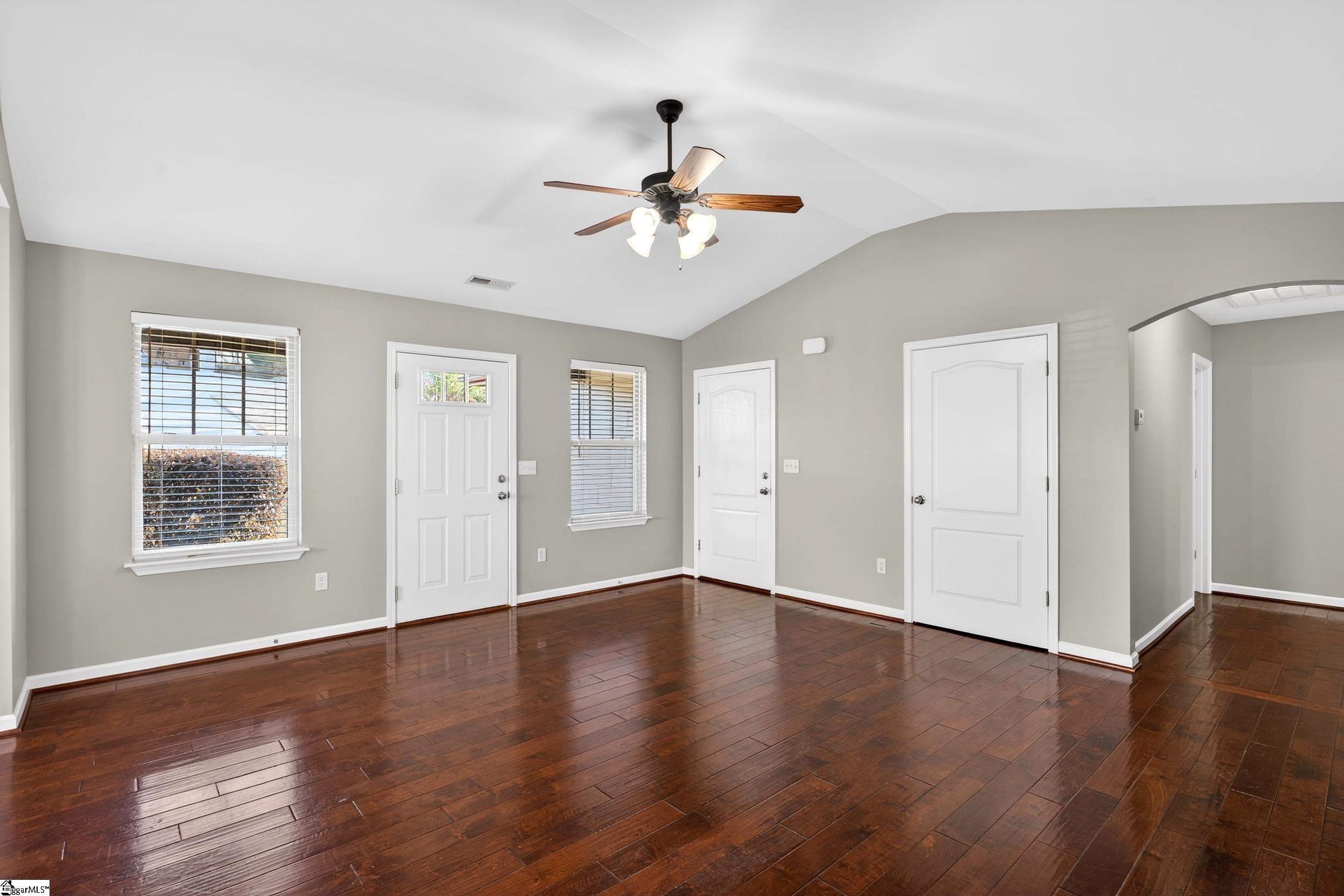 119 Autumn Hill Road Greer, SC 29651 - Photo 5 of 35