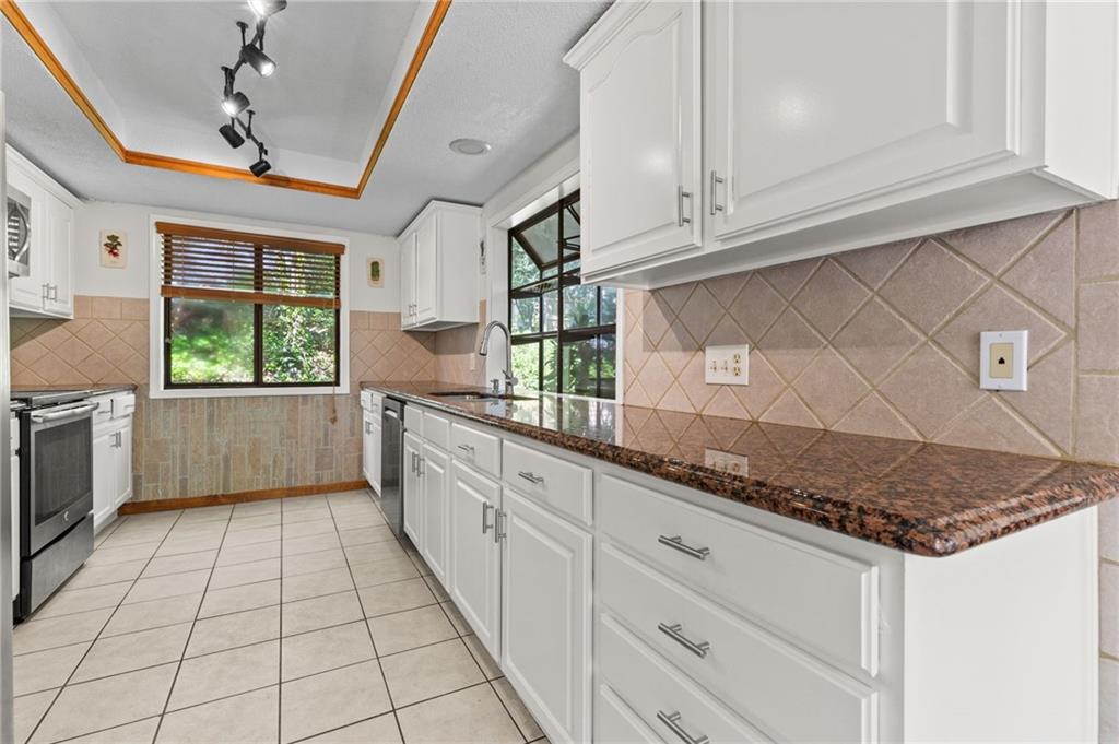 890 Muirfield Ridge Northeast Marietta, GA 30068 - Photo 17 of 59