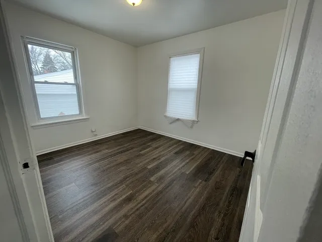 $2,850 | 228 East 141st Street, Dolton, IL 60419