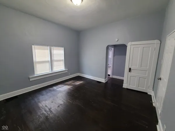 $1,400 | 22 South Belleview Place, Indianapolis, IN 46222
