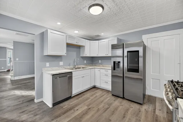 $409,999 | 4 Chase Street, Nashua, NH 03060