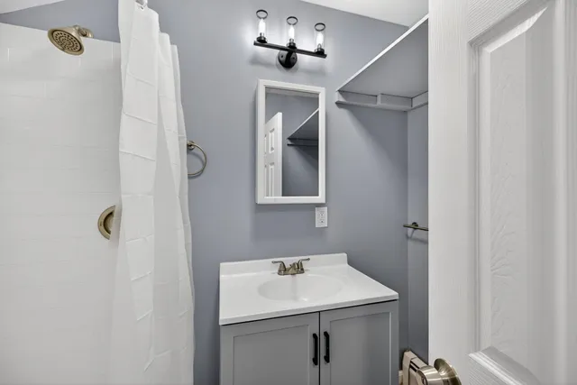 $409,999 | 4 Chase Street, Nashua, NH 03060