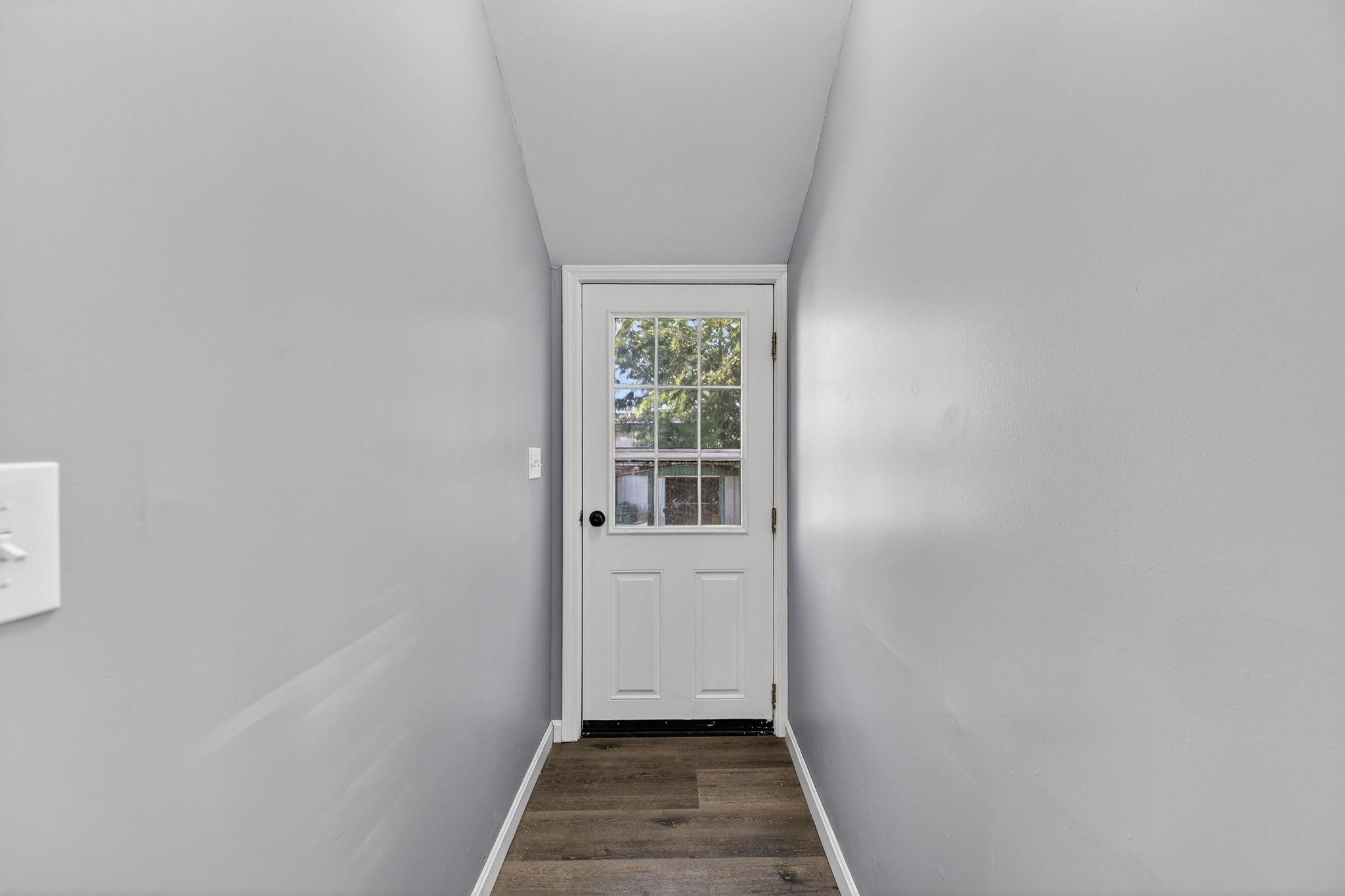 4 Chase Street Nashua, NH 03060 - Photo 18 of 53