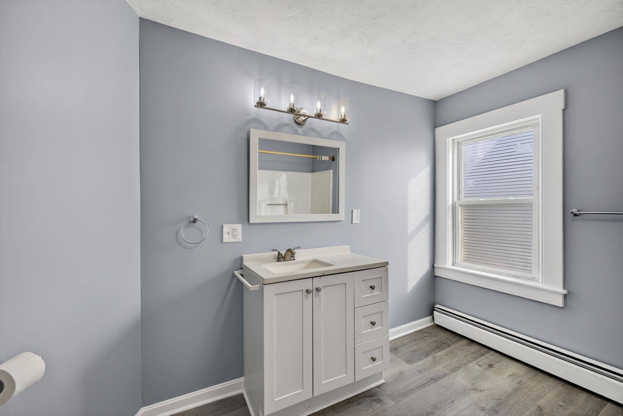 4 Chase Street Nashua, NH 03060 - Photo 26 of 53