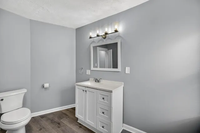 $409,999 | 4 Chase Street, Nashua, NH 03060