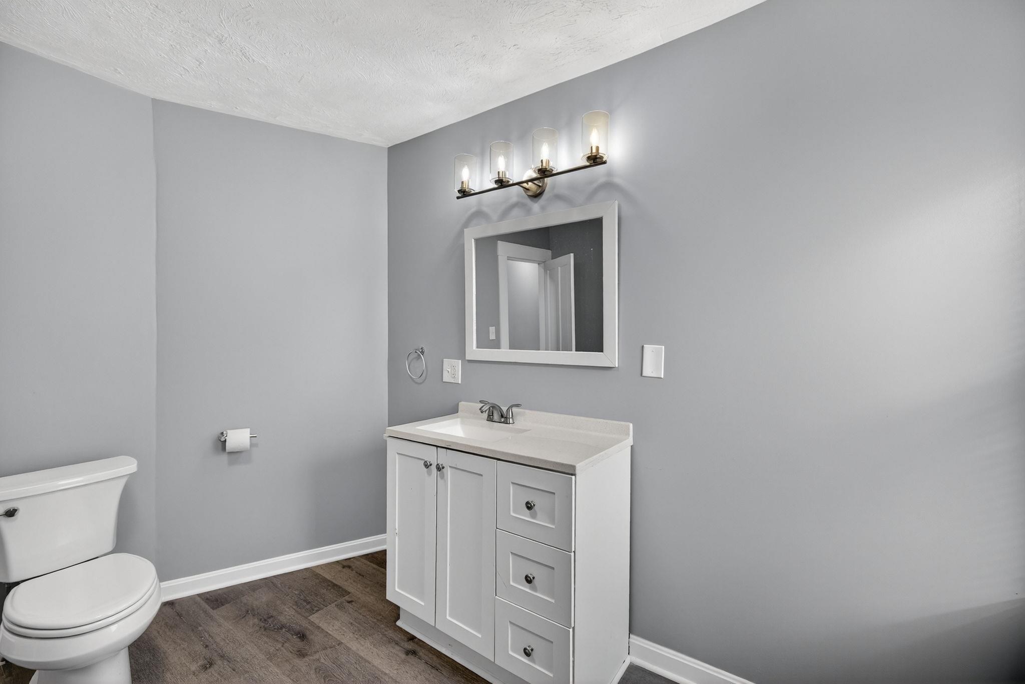 4 Chase Street Nashua, NH 03060 - Photo 29 of 53