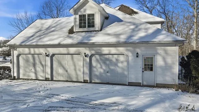 $620,000 | 37 Wyndermere Place, Ludlow, MA 01056