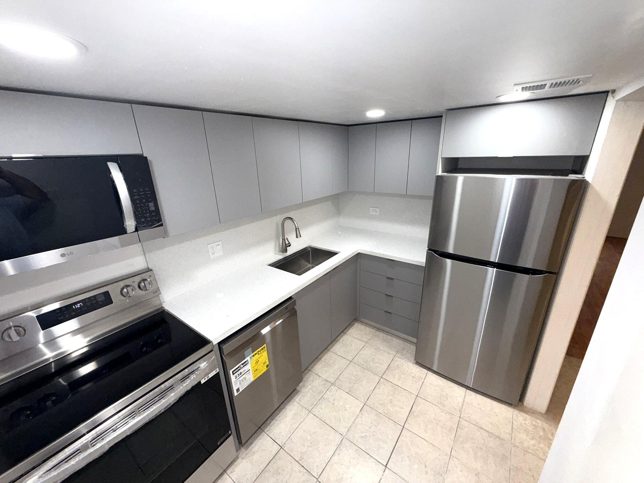 3670 Inverrary Drive, Unit 3G Lauderhill, FL 33319 - Photo 9 of 15 2