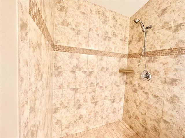 $2,150 | 18133 Lembrecht Way, Tampa, FL 33647