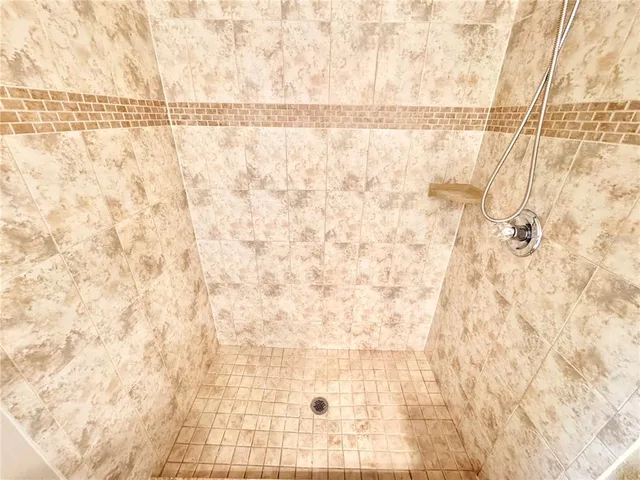 $2,150 | 18133 Lembrecht Way, Tampa, FL 33647