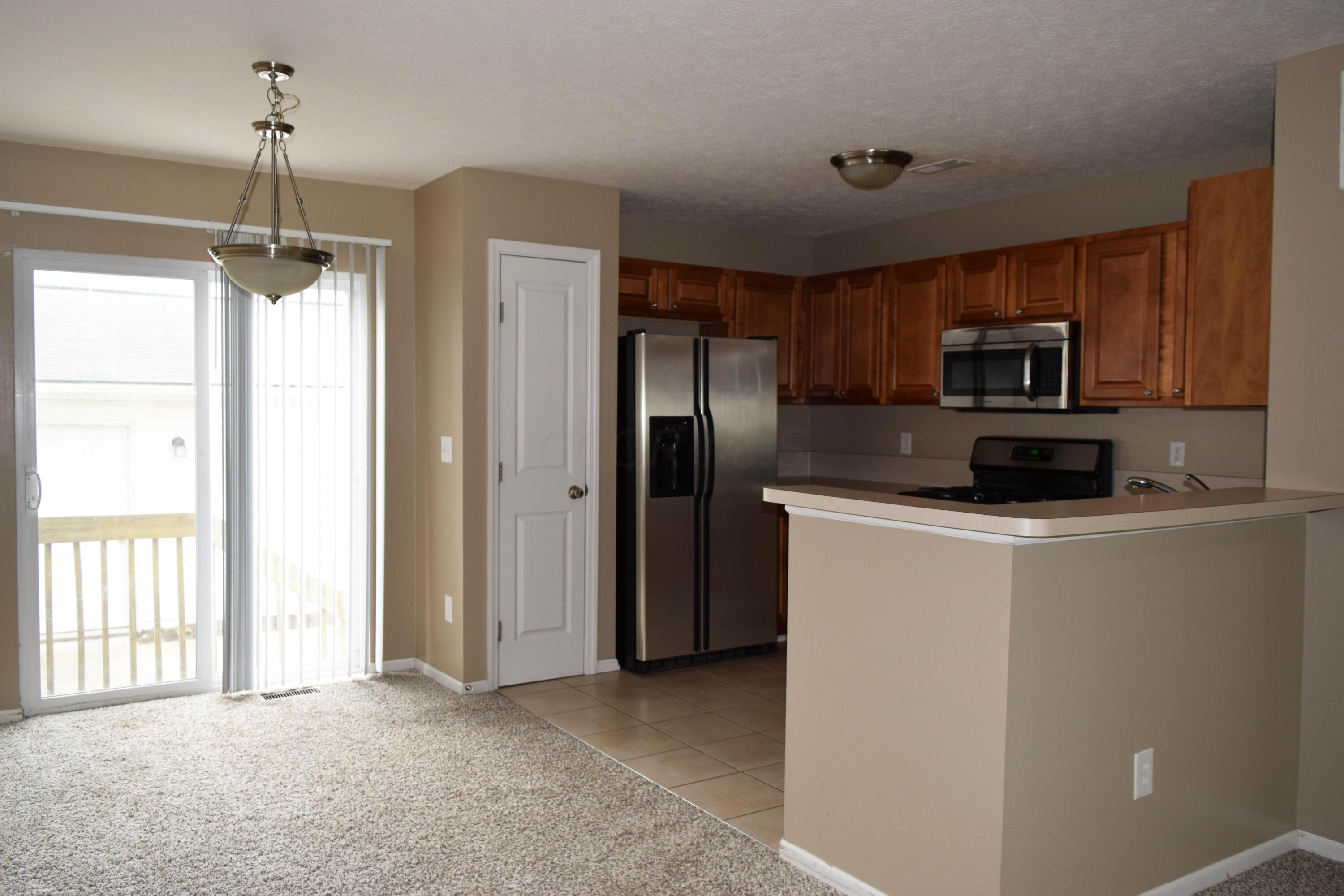 605 Lazelle Road Westerville, OH 43081 - Photo 5 of 24 05-Kitchen