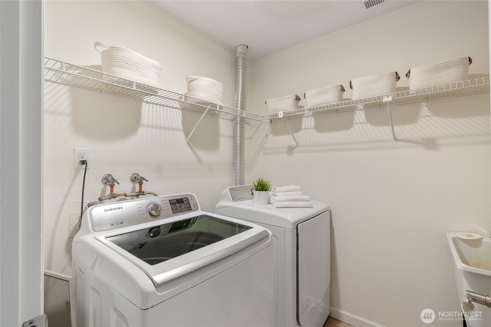 7250 Northeast Old Redmond Road, Unit D115 Redmond, WA 98052 - Photo 34 of 37