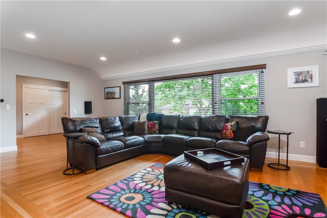 4 Old Tannery Road Providence, RI 02906 - Photo 8 of 38 Gallery Image 8