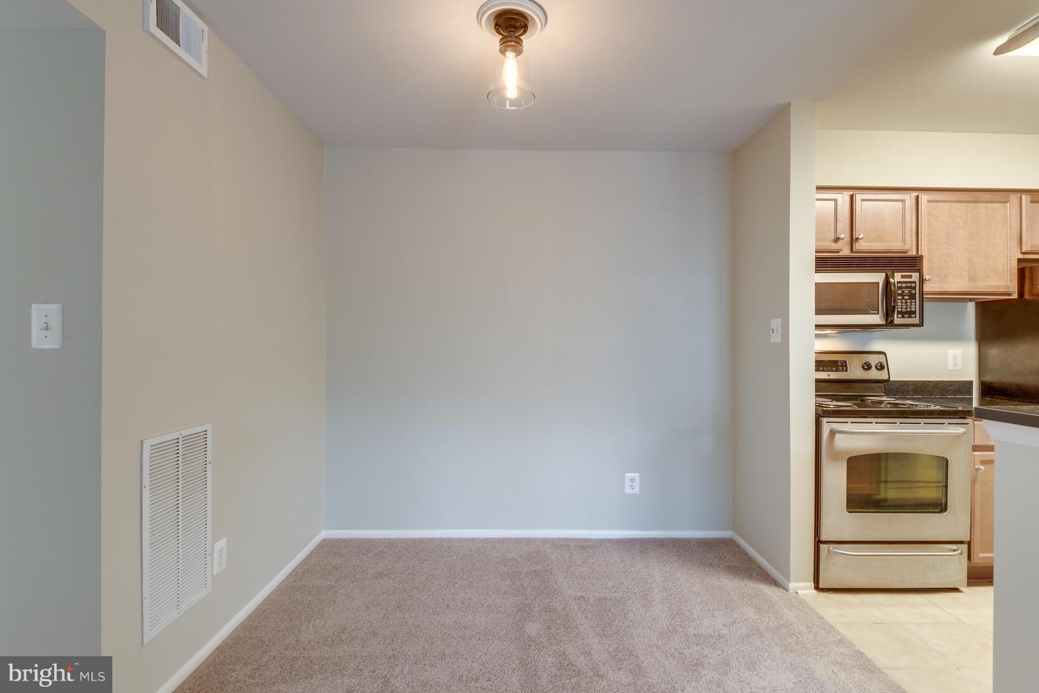 1732 Ascot Way, Unit E Reston, VA 20190 - Photo 5 of 21 Dining Room