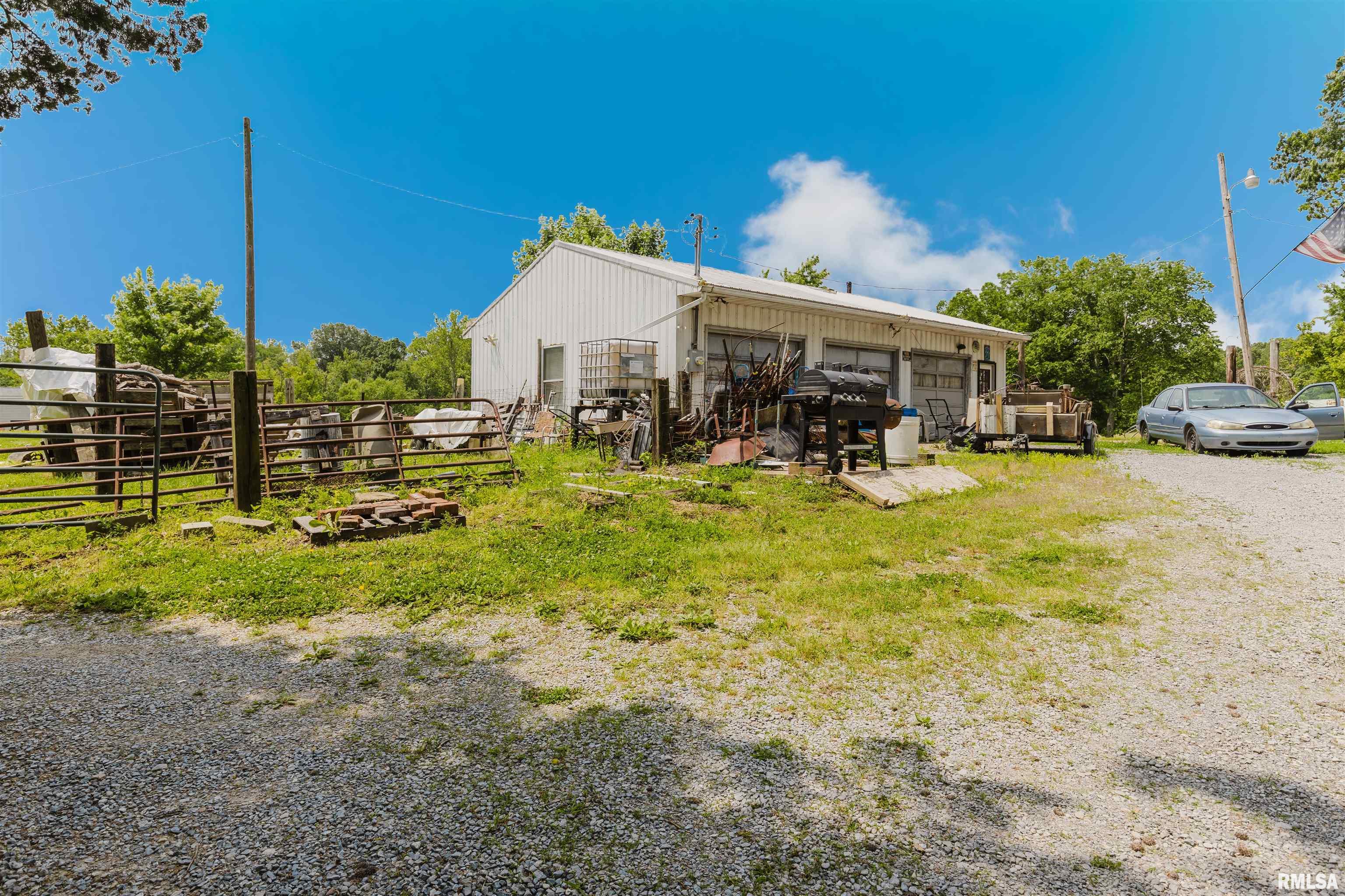 2601 Nielson Crossing Road Marion, IL 62959 - Photo 5 of 25 Gallery Image 5