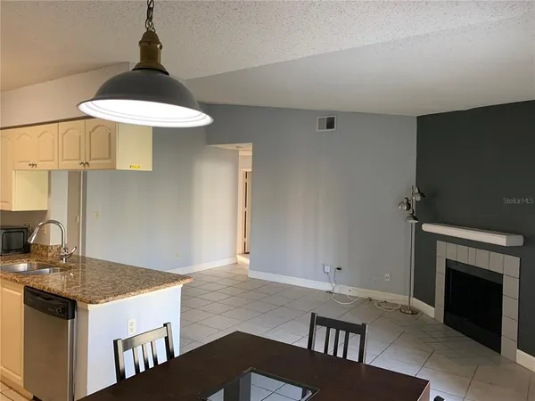 $1,750 | 2550 North Alafaya Trail, Unit 8204, Orlando, FL 32826