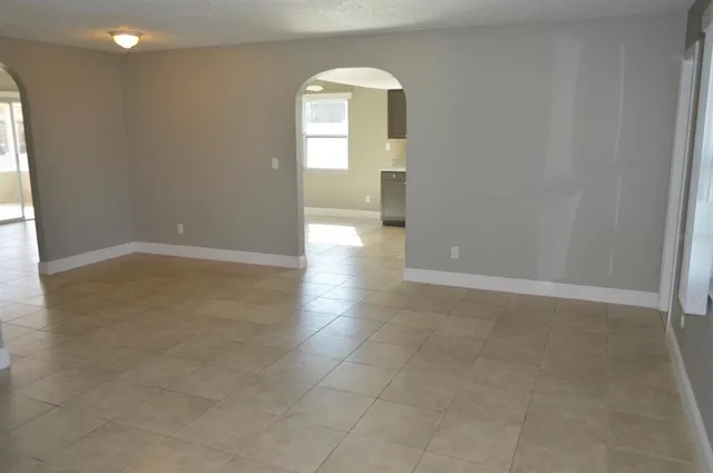 $2,500 | 6525 Manila Palm Way, Apollo Beach, FL 33572