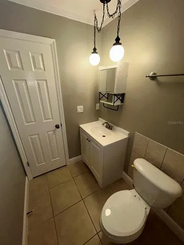 $2,500 | 6525 Manila Palm Way, Apollo Beach, FL 33572