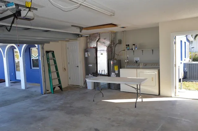 $2,500 | 6525 Manila Palm Way, Apollo Beach, FL 33572