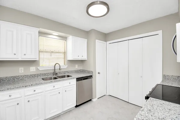$1,800 | 14235 Bella Drive, Cypress, TX 77429