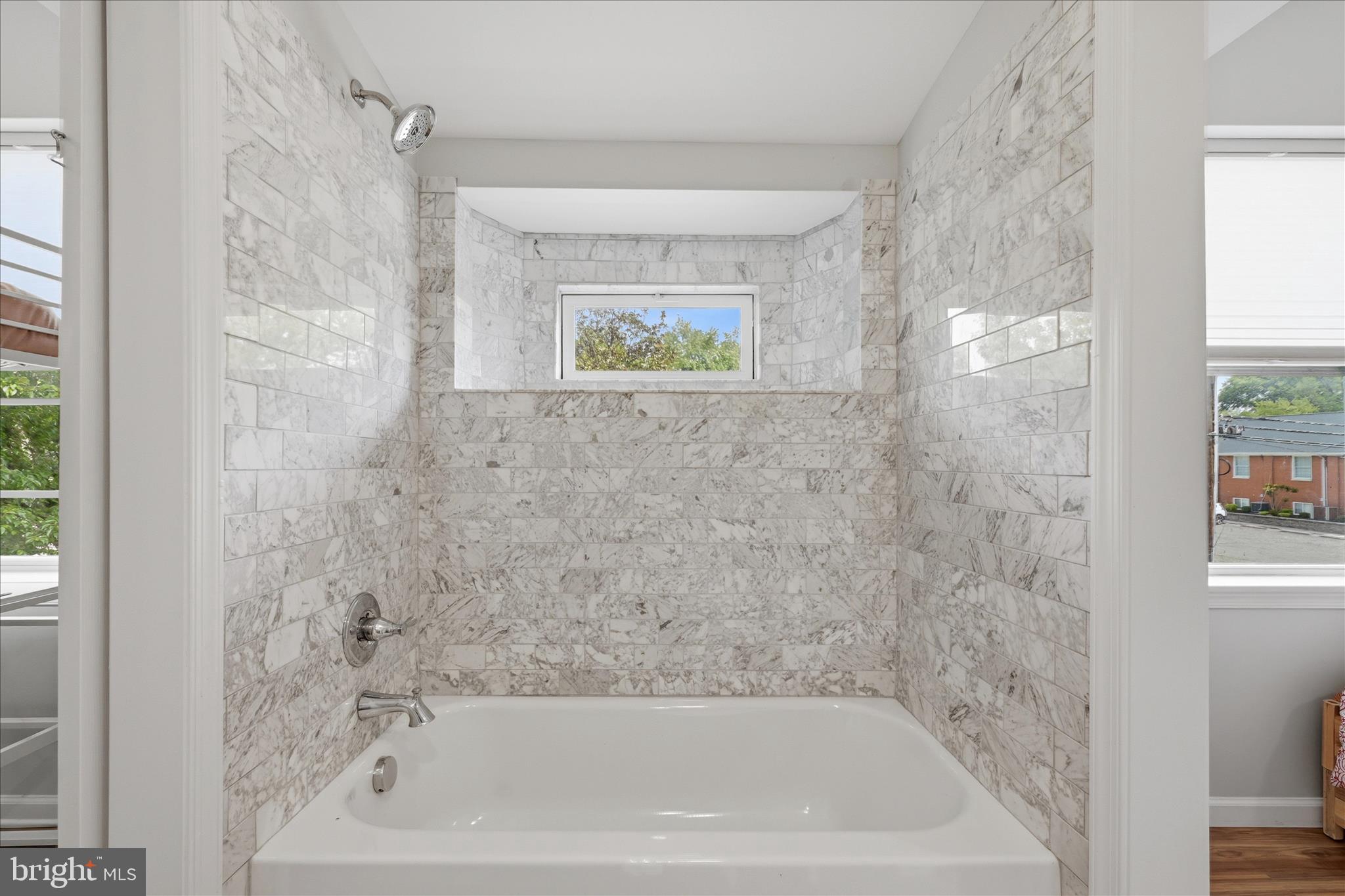 405 Edwards Ferry Road Northeast Leesburg, VA 20176 - Photo 36 of 95 Bathroom