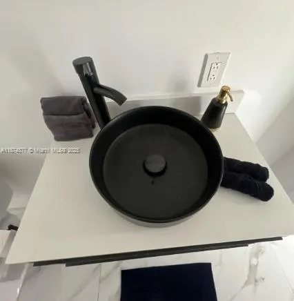 $1,595 | 2723 Southwest 13th Street, Unit STUDIO, Miami, FL 33135