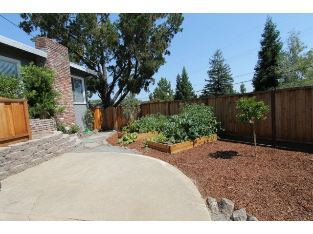 360 Ridge Road San Carlos, CA 94070 - Photo 8 of 10 Gallery Image 8