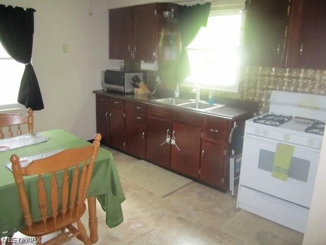 7422 Lake Road East Madison, OH 44057 - Photo 5 of 10 Gallery Image 5