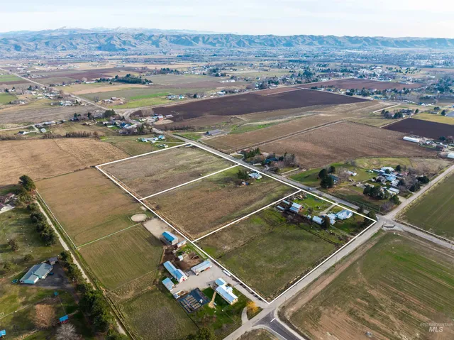 $1,799,000 | 970 West Black Canyon Highway, Emmett, ID 83617