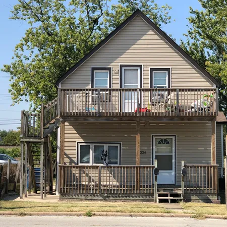 $900 | 3226 Union Avenue, Unit 1, Steger, IL 60475