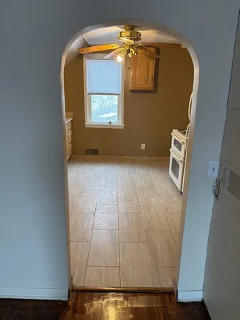 $900 | 3226 Union Avenue, Unit 1, Steger, IL 60475