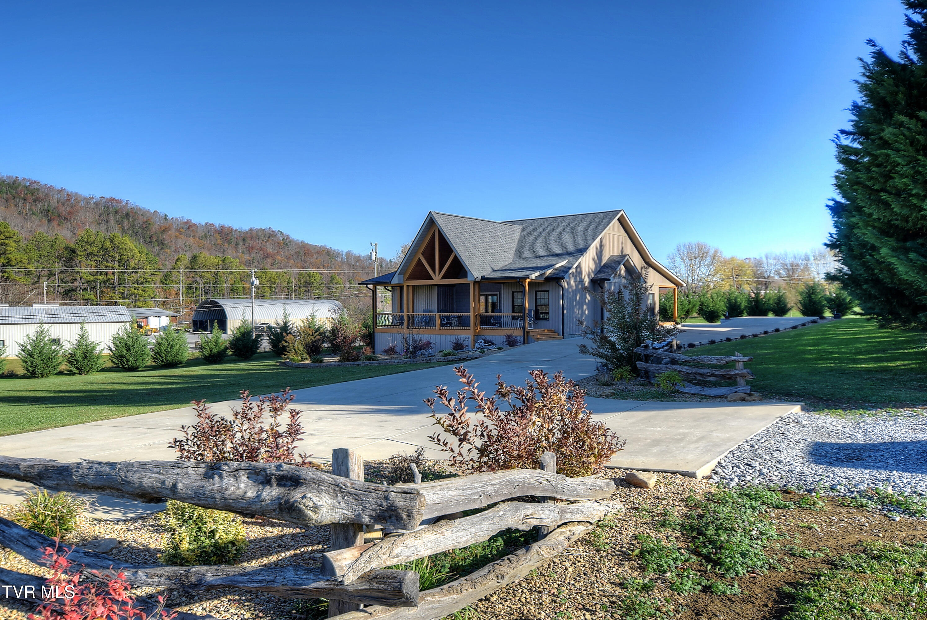 1325 Love Station Road Erwin, TN 37650 - Photo 4 of 54 1