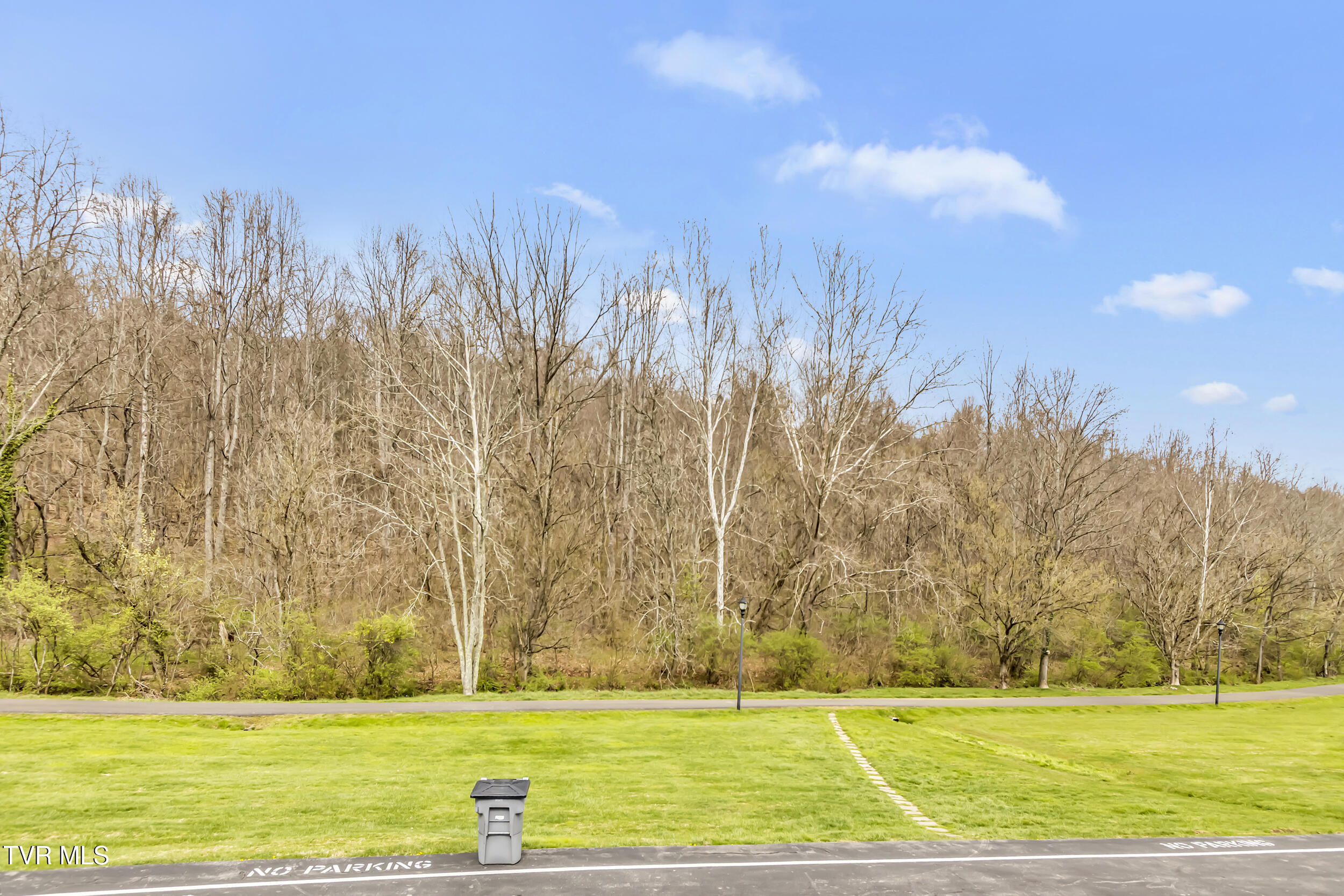 2931 Broad Street, Unit 143 Bristol, TN 37620 - Photo 15 of 19 img_5753