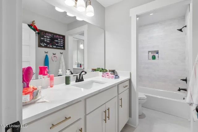 $550,000 | 3763 Marshall County Line Road, Byhalia, MS 38611